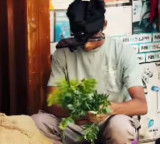 Vegetable Vendor Earns Extra Income with AI Headgear in Bangalore