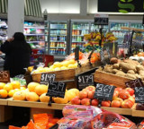 US Inflation Soaring Prices Squeeze American Budgets