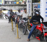 No shortage of petrol, diesel or LPG at retail outlets: Govt officials
