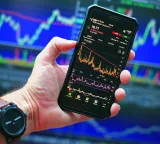 Stock Market Closes Flat Amid IT Financial Share Pressure