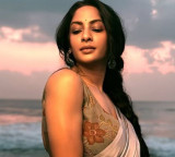 Shriya Reddys Karrasamu Stunts in Gym Viral Videos