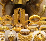 Gold Prices Drop Slightly in Major Cities
