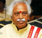 Bandaru Dattatreya Autobiography Prajala Kathe Naa Atmakatha Launched in Visakhapatnam