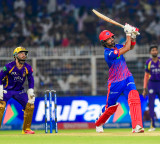 KL Rahul Blitz Helps Delhi Set Big Target Against KKR