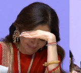 Nita Ambani Laughs at Students Mumbai Indians Comment