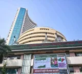Stock Markets Surge as Crude Oil Prices Drop