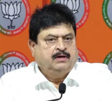 Ramchander Rao Slams Congress Over Indiramma Houses
