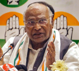 Narendra Modis heatwave advice countered by Kharge