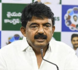 Perni Nani Supports Farmers Protesting Power Lines Near Machilipatnam Port