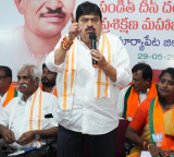Congress talking about NTR to lure Andhra voters, says Telangana BJP chief