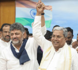 Siddaramaiah Resignation Approved Key Leaders Reach Delhi