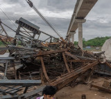Hamirpur Bridge Collapse Kills Six in Uttar Pradesh