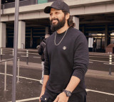 Allu Arjun Chooses Regular Flights Over Chartered Planes