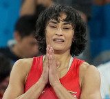 Vinesh Phogat fails to qualify for Asian Games after semifinal defeat at trials