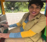 Woman Quits IT Job Becomes Auto Driver Earns 60000 Monthly