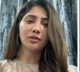 Julie Claims Vijays Supporters Drove Her to Miscarriage