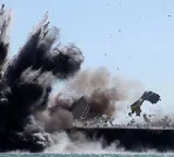 Iran attacks US bases in Kuwait and Bahrain