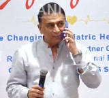 Sunil Gavaskar stops speech for wife phone call video goes viral