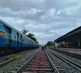 Cooking in trains now IRCTC key decision due to gas shortage
