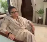 Sushmita Dev resigns as TMC MP and meets Himanta Biswa Sarma