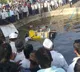 8 killed as van falls into roadside well in Maharashtra's Solapur