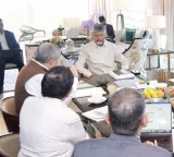 Chandrababu Naidu invites Singapore to partner in Andhra Pradesh development