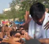 Cockroach Janata Party founder Abhijeet Dipke attacked video goes viral