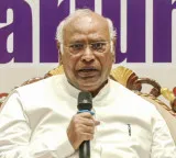 Kharge demands resignation of Education Minister first, as govt blocks Telegram channel
