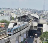 Metro Rail is best for corporate employees report on car and cab costs