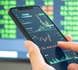 Markets end higher as IT and pharma stocks lift Sensex, Nifty