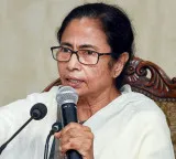Mamata Banerjee expels 8 rebel MLAs