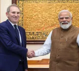 Amazon CEO meets PM Modi and announces lakhs of crores investment in India