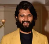 Vijay Deverakonda asking for 6 caravans and 50 assistants is fake says Mythri Ravi Shankar