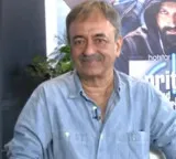 Rajkumar Hirani on Shah Rukh Khan’s working like a newcomer: 'He sends me daily phone rehearsals'