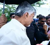 Chandrababu Naidu praises Nalagampalle as ideal village and plans Kuppam Net Zero expansion