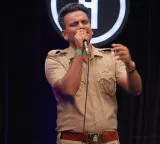 UP Police Constable wins one lakh with amazing singing performance