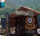 ‘Amarnath Yatra feels incomplete without Army’: Pilgrims praise security, selfie point at Banihal