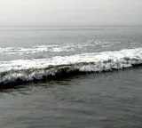 Boat capsizes in Anakapalli district coastal area one dead