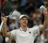 Sinner topples Mochizuki for fifth consecutive Wimbledon QF