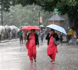 Schools to remain closed tomorrow in Mumbai, Thane amid heavy rain alert