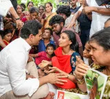 Jagan blames Naidu govt for death of six fishermen, demands Rs 1 crore compensation