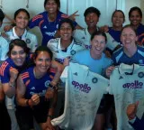Team India honour retiring Beaumont, Knight with signed jerseys