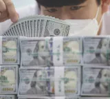 Why China can’t break away from US dollar