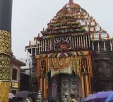 Lakhs of devotees gather in Puri to attend Jagannath Rath Yatra amid elaborate arrangements