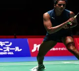 Japan Open: Sindhu makes semifinal after Okuhara withdraws