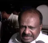 Kumaraswamy pays tribute to mother Chennamma; final rites on July 20