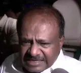 Union Minister Kumaraswamy pays tribute to mother funeral tomorrow