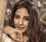 Actress Sakshi Agarwal starts a brand new business venture