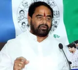 Tammineni Sitaram former speaker escapes police in midnight car flee