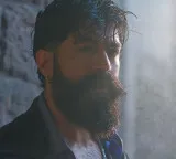 Toxic Second Song Yash Tara Sutaria Romance in Manasu Agadu